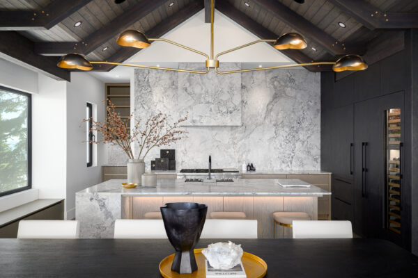 Silver Queen - Hari Stones - Silver White